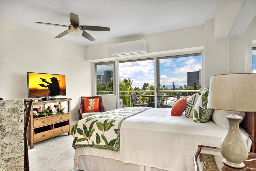 Appartement Waikiki Shore 515 Beachfront & Upgrade à Honolulu Extérieur photo